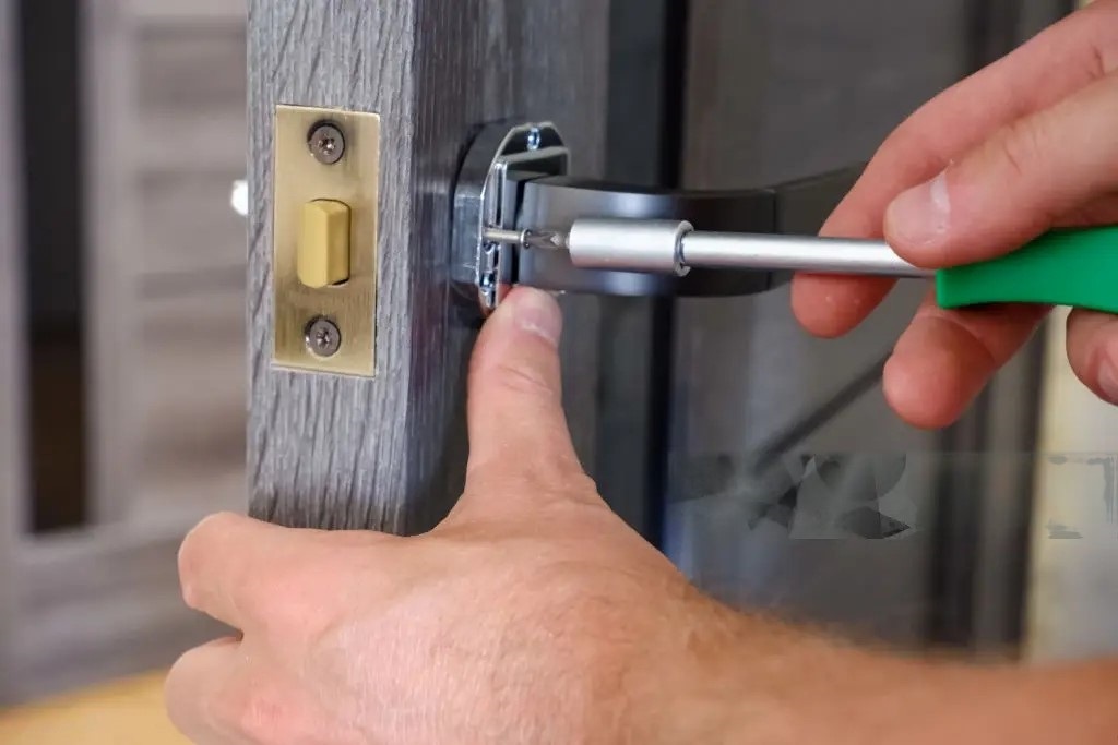 reliable locksmith cornwall