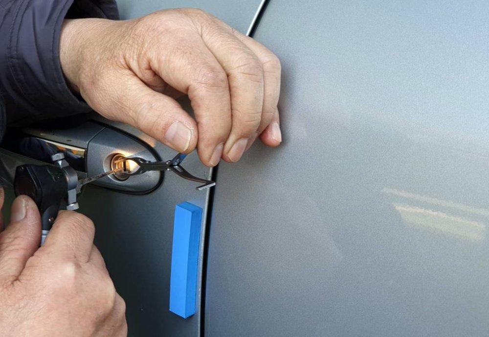 car key replacement hamilton